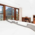 Silvermist Lavish Retreat With Breathtaking Views