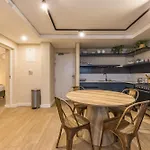 Fortyonl Apartments By Propr