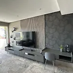 V&A Waterfront Cape Town Luxury 3 Bedroom With 1000 Views