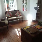 33 South Backpackers