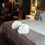 Trianon Studio Apartment