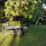 Lemon Lodge