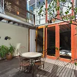 Wellington 7B (Adults Only)