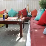 33 South Backpackers