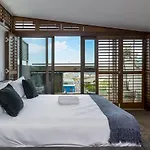Harbour Edge Apartments