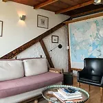 Braeside House Apartments