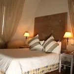 Tudor Hotel