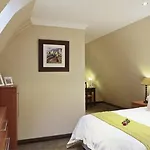 The Oak & Vine Luxury Guest House