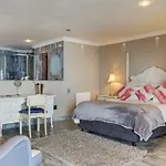 Victoria Guest Suites