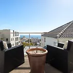Miramar 25