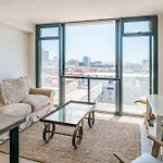 Four Seasons Gold Suite