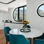 Tuynhuys Luxury Serviced Apartments
