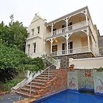 Hillcrest Manor