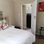 Little Elm Cottage