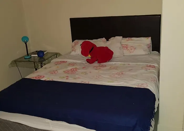 Mary\'S Lodge Capetown
