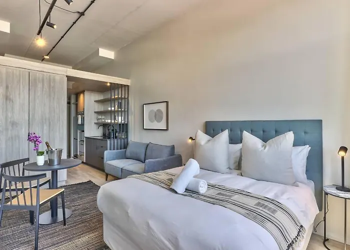 Trendy, Urban Living At The Harri W/ Views & Wifi
