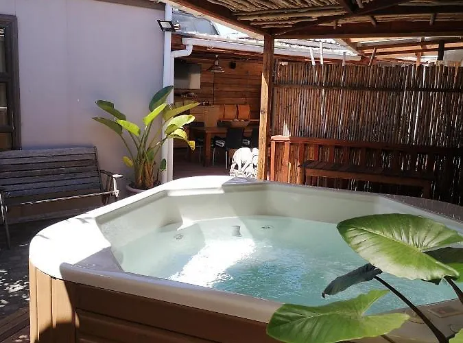 Bona Lodge