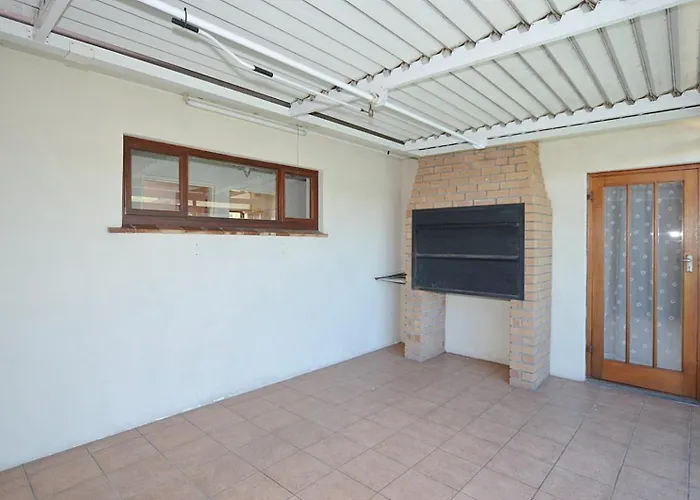 37 Toner Street North