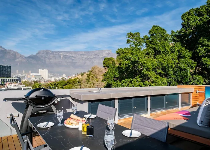 De Waterkant Views