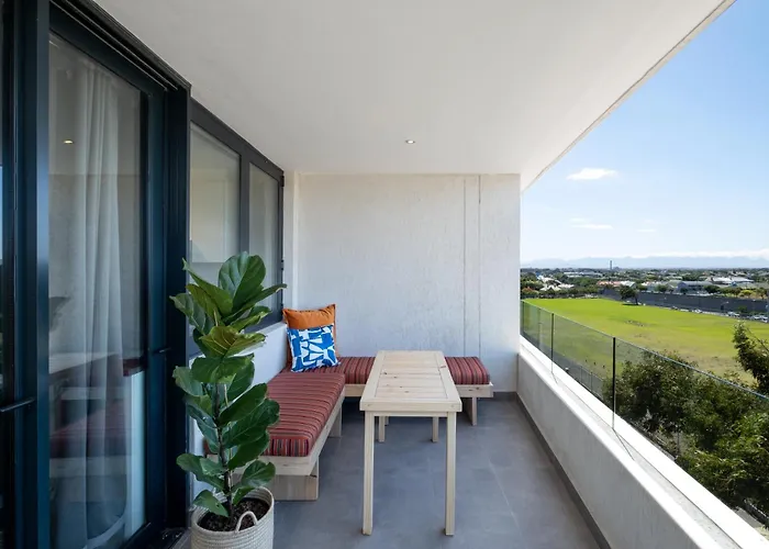 Central Rooftop Pool Patio & Gym
