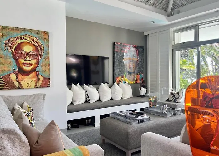 Paradise 4 Bed5Bath, Cliftonbeach-Lionshead Views