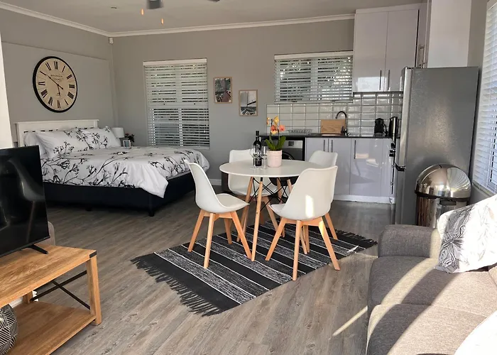 Cozy Cottage