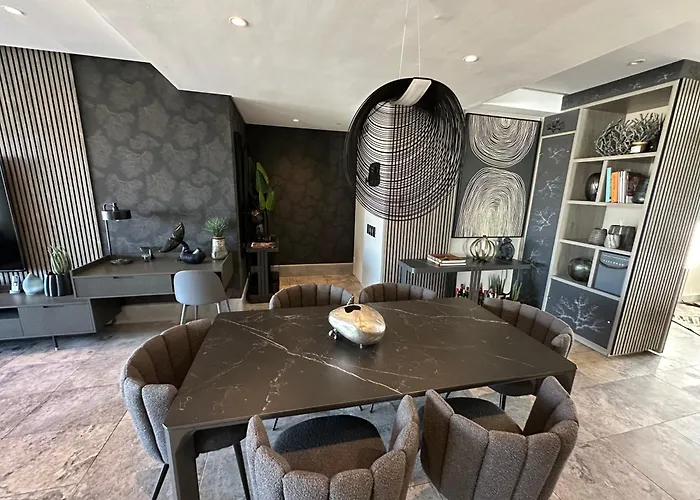 V&A Waterfront Cape Town Luxury 3 Bedroom With 1000 Views