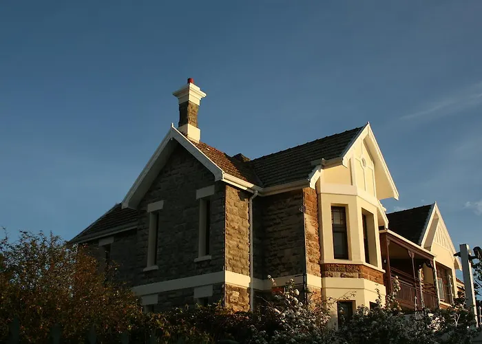Reading House