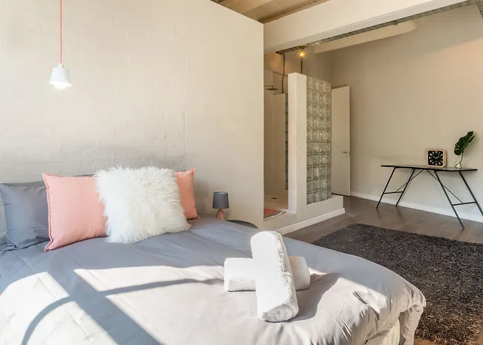 11 On Buiten Suite 1