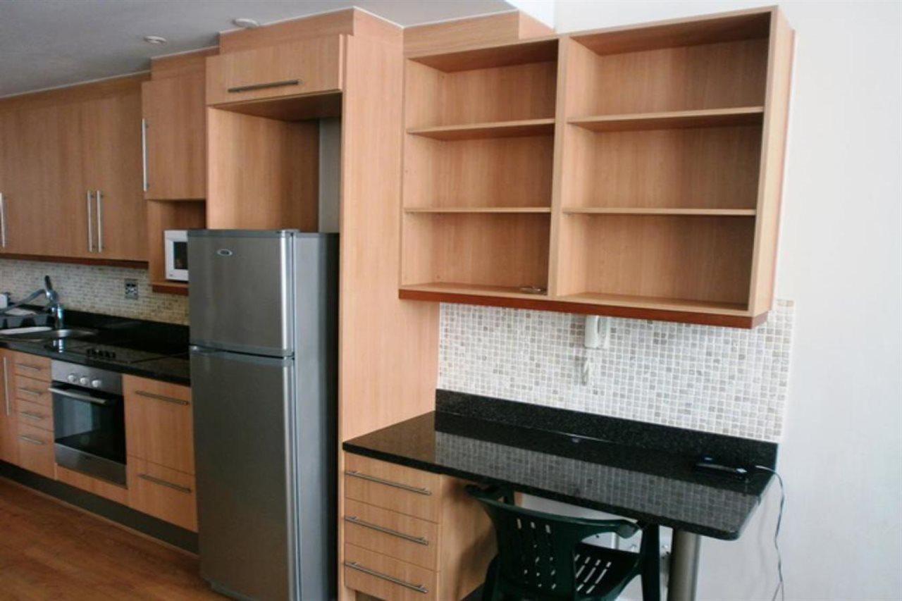 Glaston House Apartment