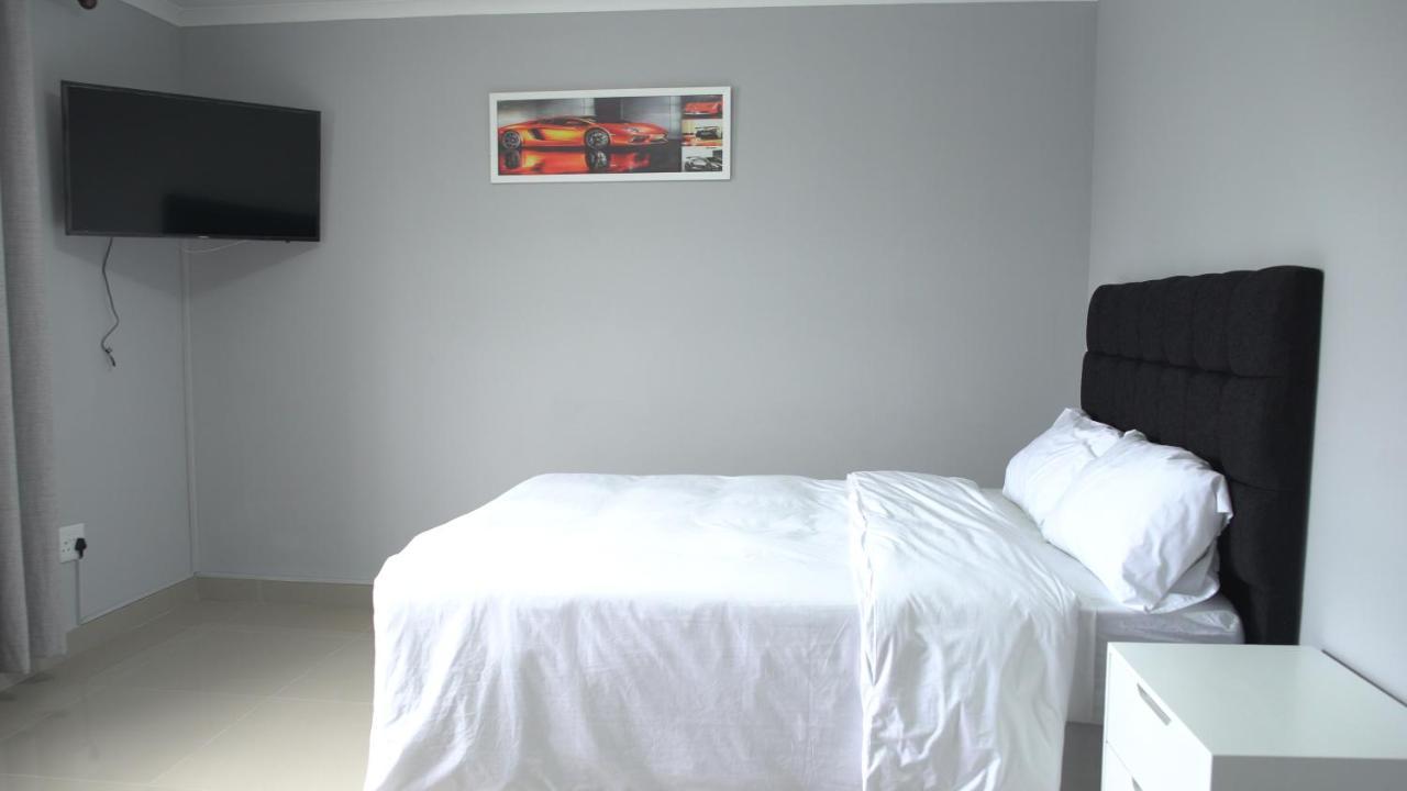 Guest house On Hussar Cape Town