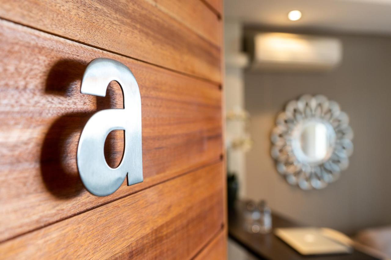 Crystal Towers 702 Luxury Apartment Cape Town