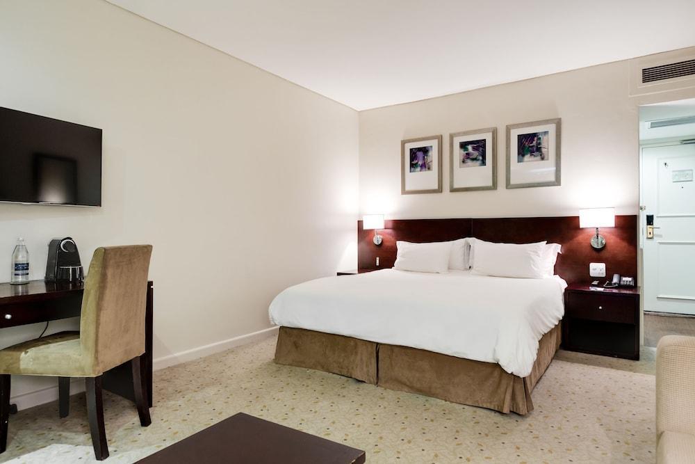 Nh The Lord Charles Hotel 4*