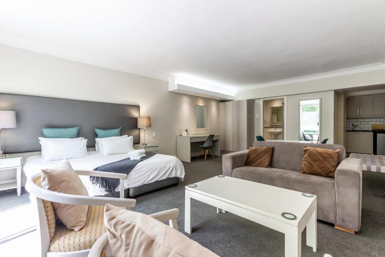 Trendy In Thibault Square Centre Apartment