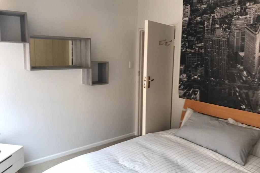 Comfy With Balcony And Views Apartment Cape Town