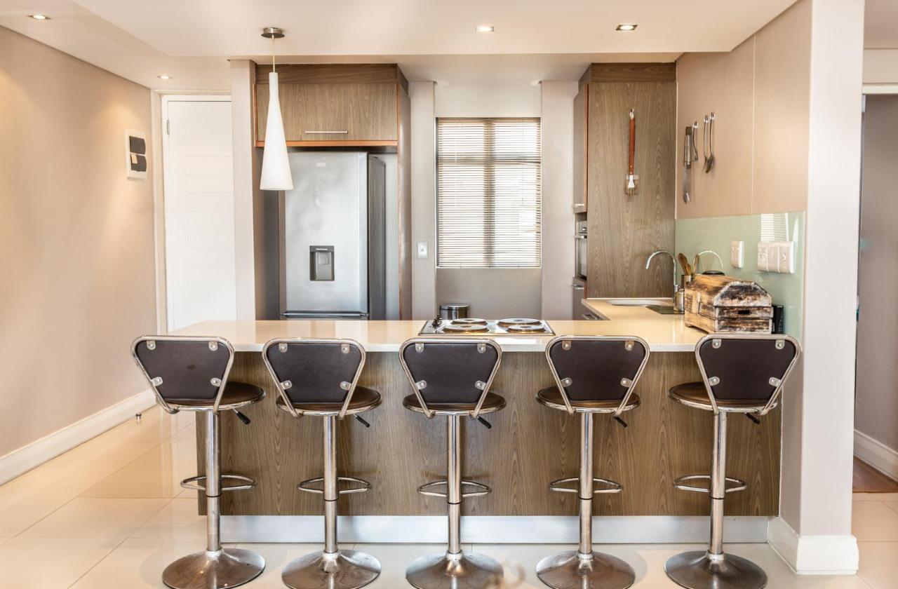 Modern Ocean Views 2 Bedroom 112 Eden On The Bay, Blouberg, Cape Town