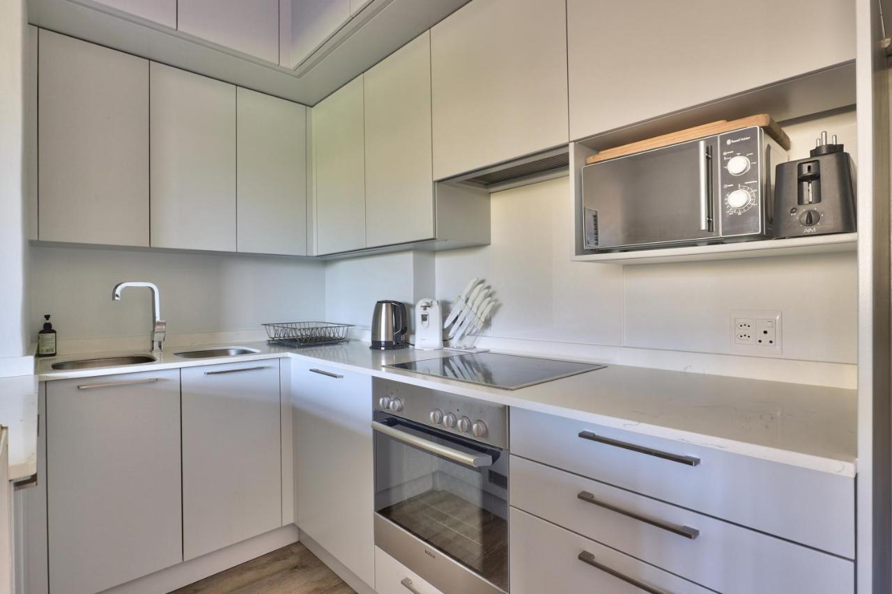 Skyways Apartment *