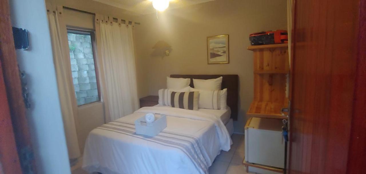 Zenith House Loevestein Self Catering Accomodation 2*