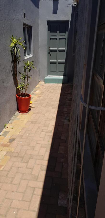 Mary's Capetown Apartment *