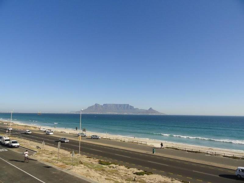 Infinity Self Catering Beachfront 302