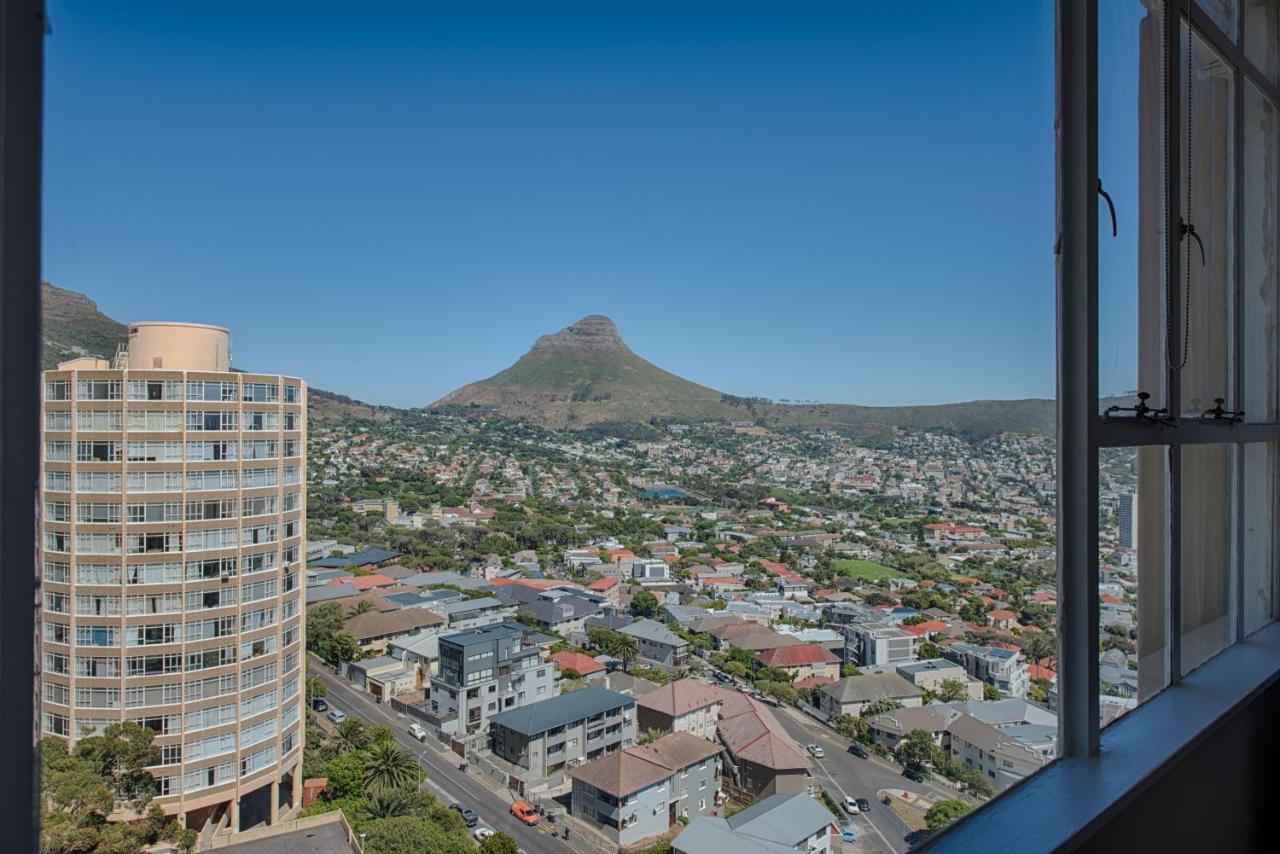 Gem On The Foothills Of Table Mountain!! * Cape Town
