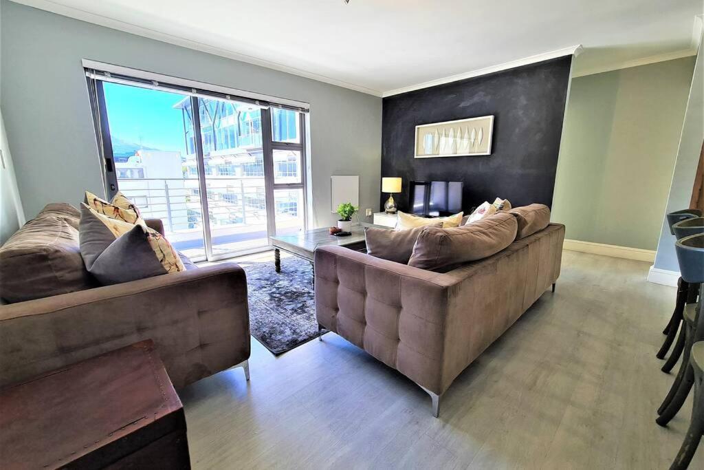 Modern & Secure 3 Bedroom