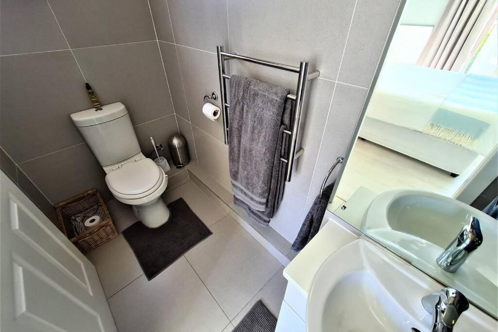 Modern & Secure 3 Bedroom Apartment Cape Town