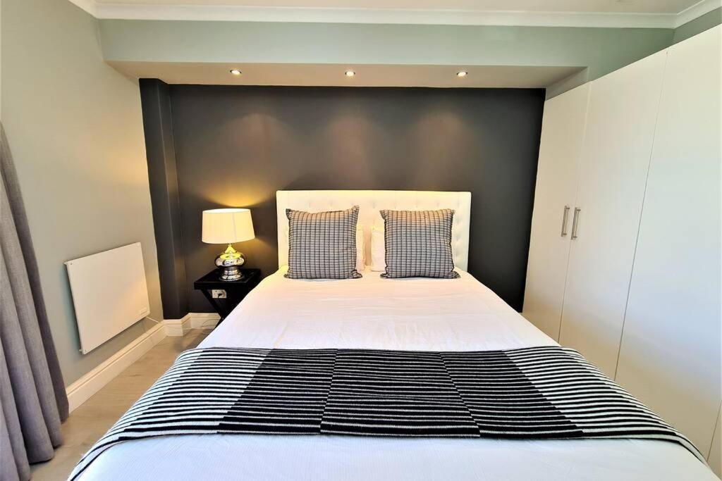 Modern & Secure 3 Bedroom *