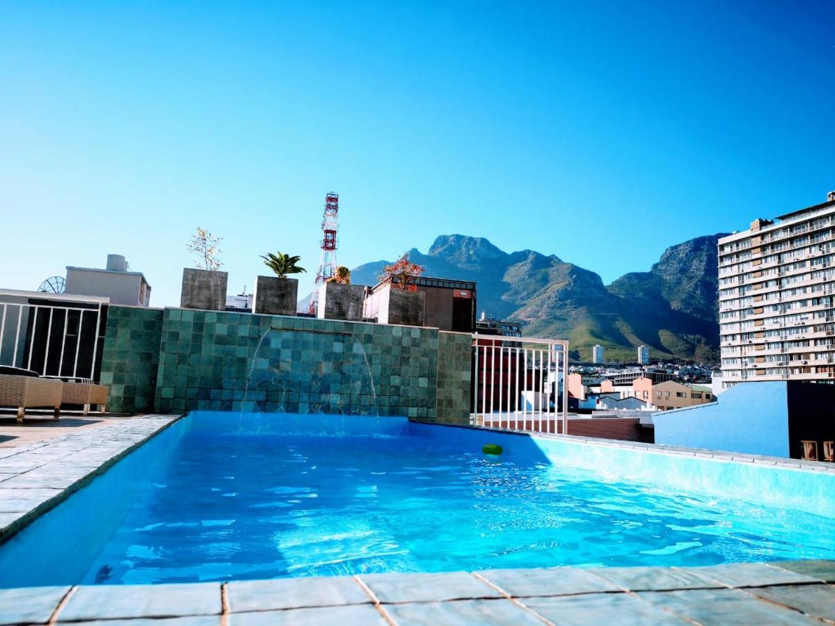 Aparthotel Urban Oasis 3*