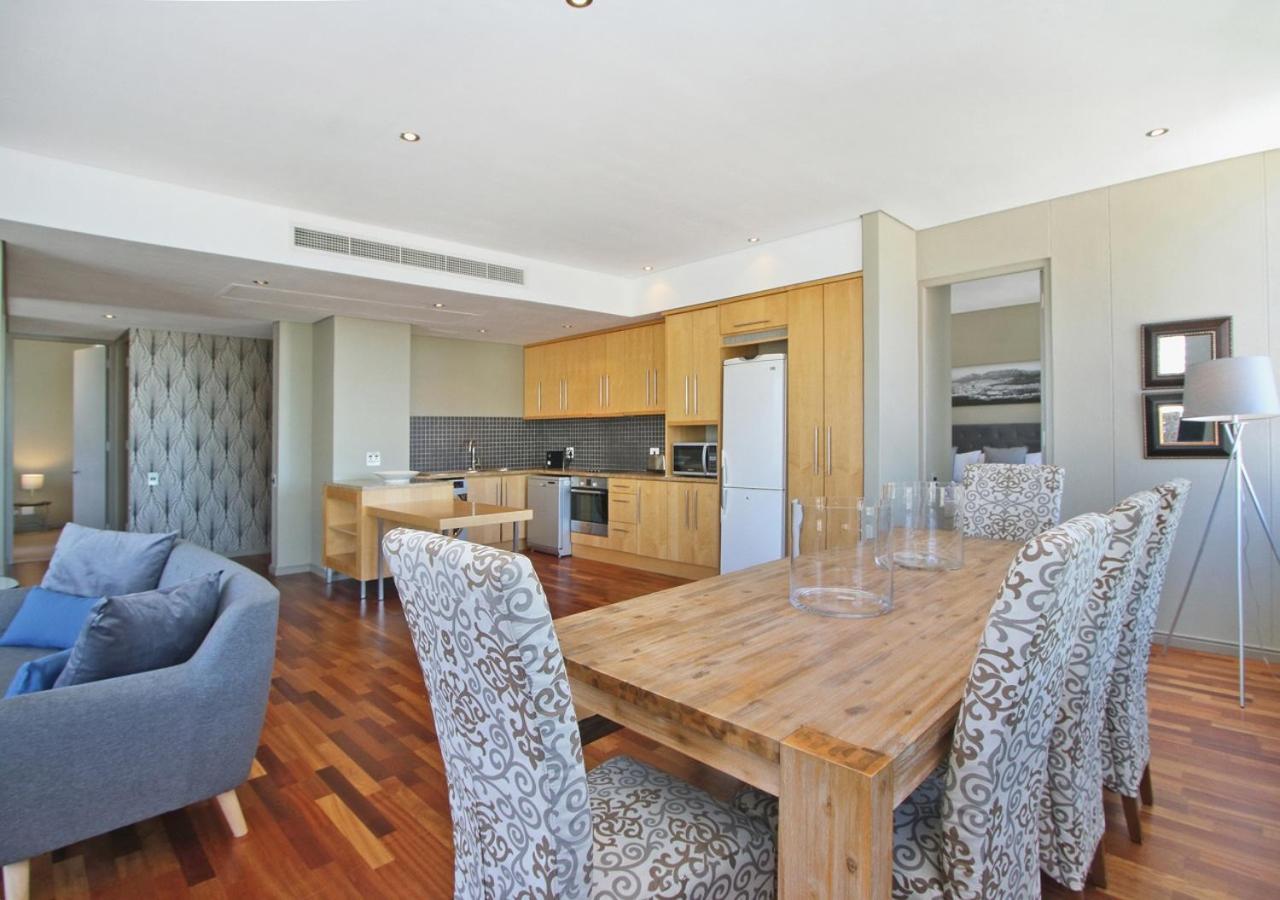 Spacious 3 Bedroom Family In Apartment Cape Town