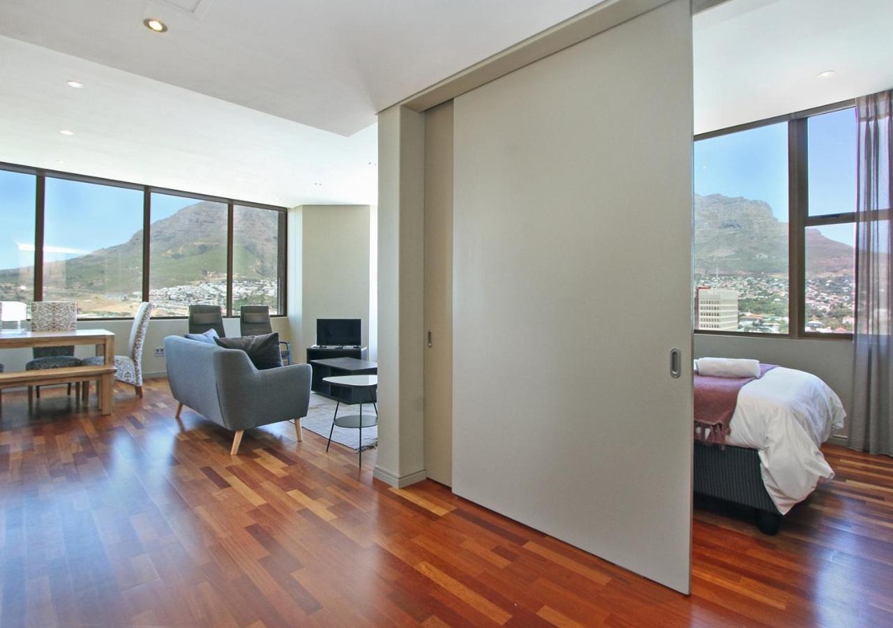 Spacious 3 Bedroom Family In Apartment Cape Town