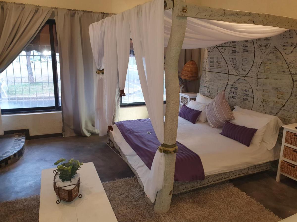 Apartment Bedrock Honeymoon Studio En-suite *