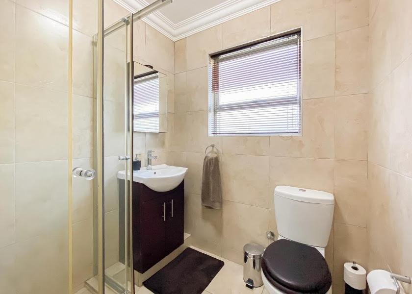 Apartment 1 Bedroomed Serendipity West Beach, Cape Town