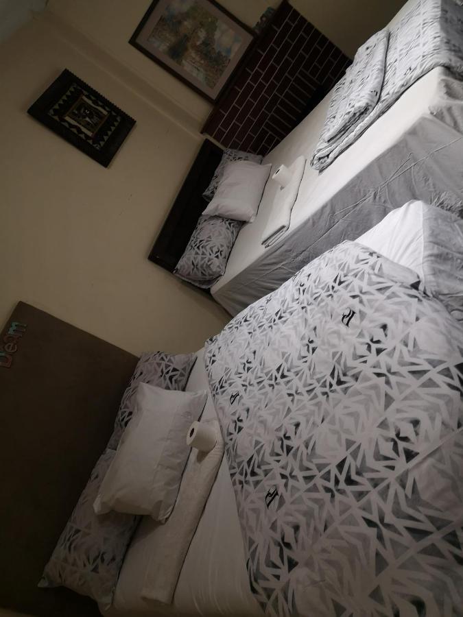 Love hotel Neo